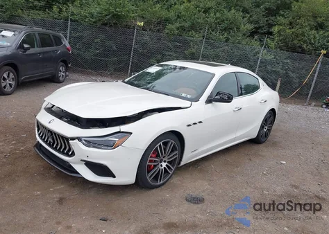 2019 Maserati Ghibli S Q4 Gransport from USA, damaged, VIN ZAM57YTSXK1313546